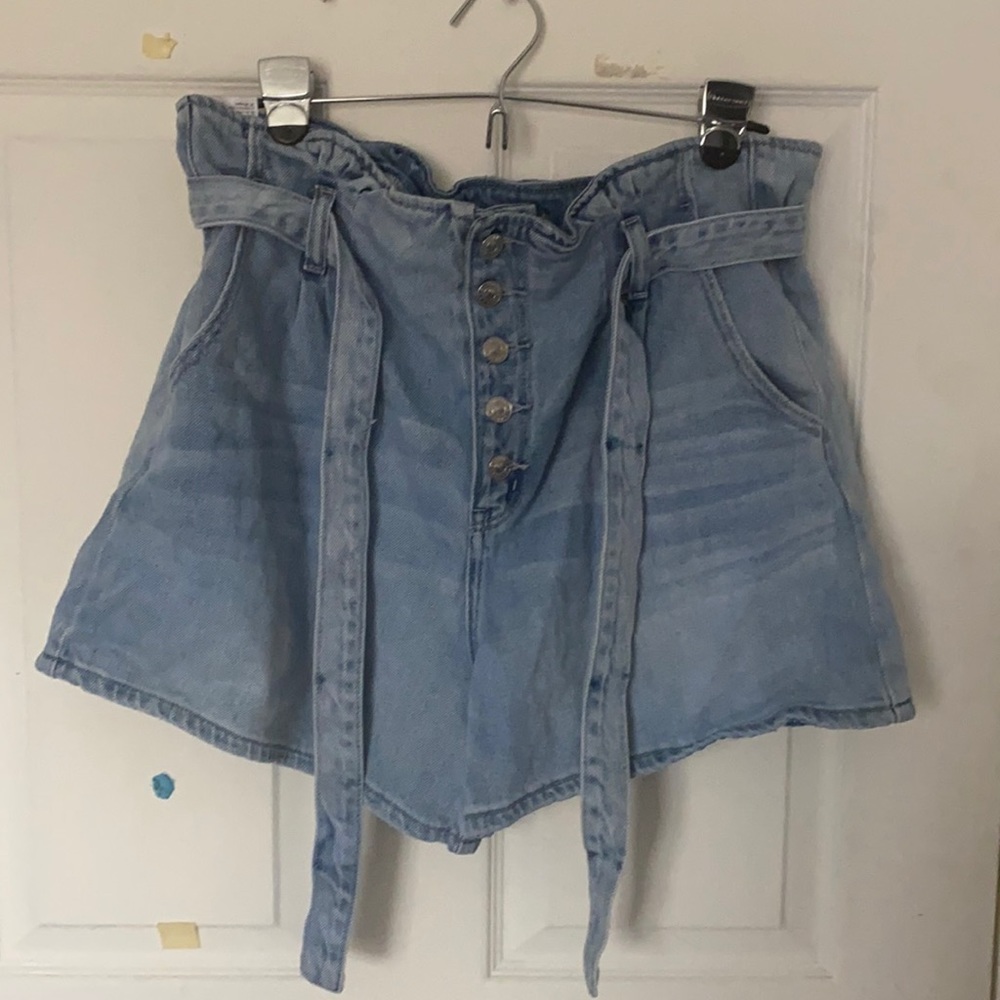 American Eagle Paper Bag Waist Shorts